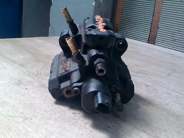 bontott RENAULT LAGUNA II Nagynyomású Szivattyú