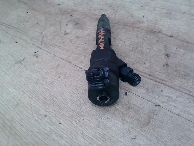 bontott RENAULT LAGUNA II Porlasztó (1 db)