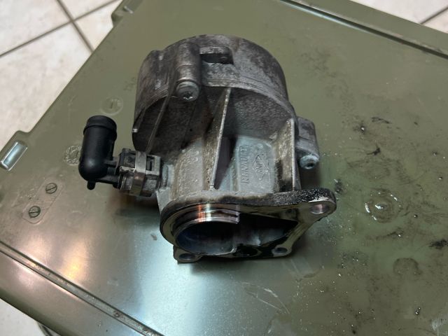 bontott RENAULT LAGUNA II Vákumpumpa