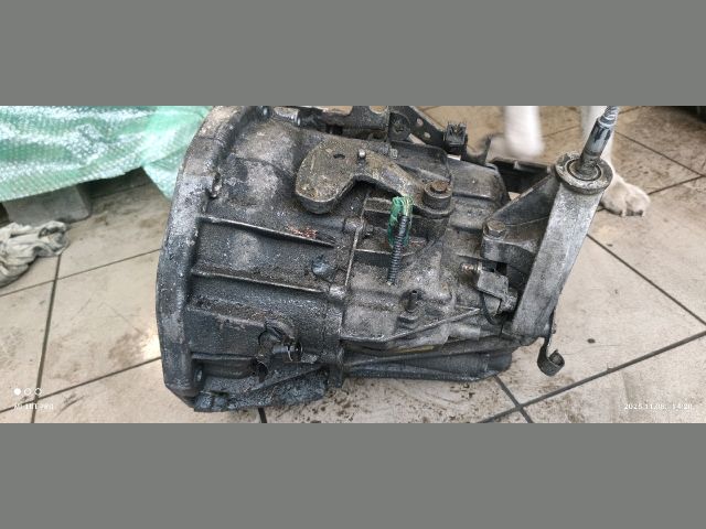 bontott RENAULT LAGUNA II Váltó (Mechanikus)