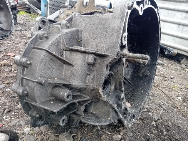 bontott RENAULT LAGUNA II Váltó (Mechanikus)