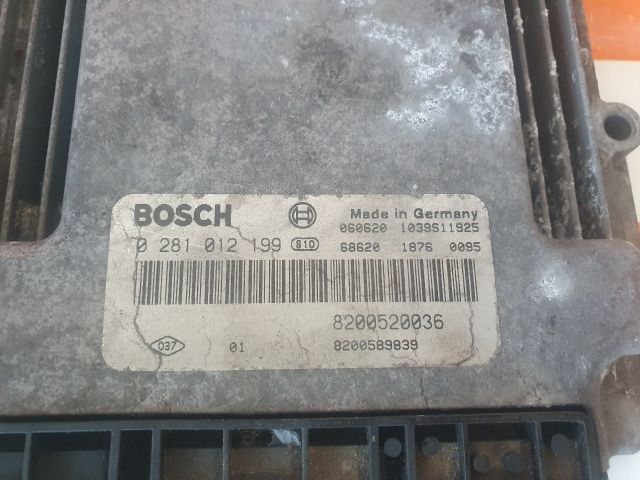 bontott RENAULT LAGUNA II Motorvezérlő