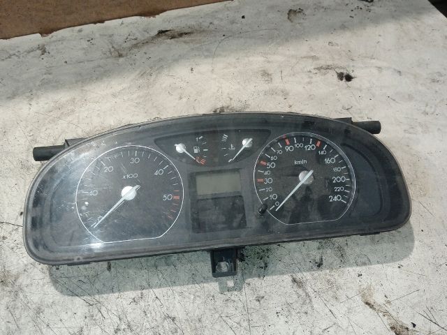bontott RENAULT LAGUNA II Kilométeróra