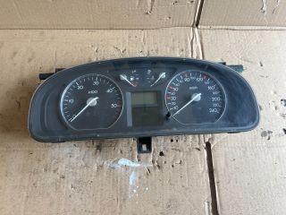 bontott RENAULT LAGUNA II Kilométeróra