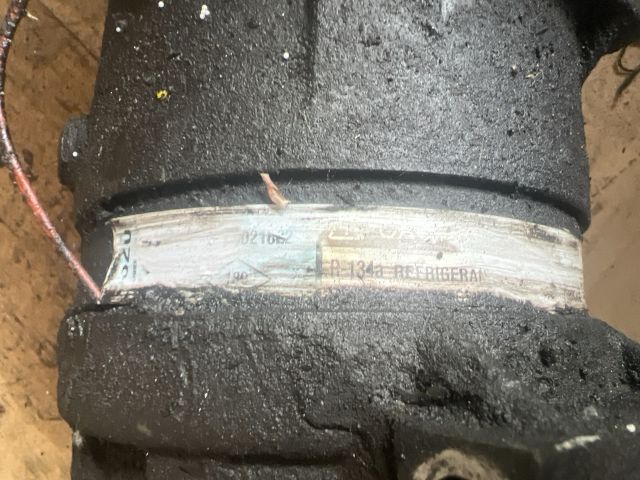 bontott RENAULT LAGUNA II Klímakompresszor