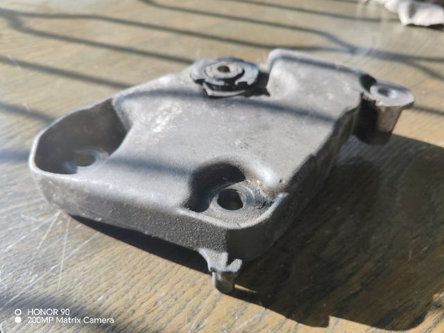 bontott RENAULT LAGUNA II Motor Tartó Bak (Fém)