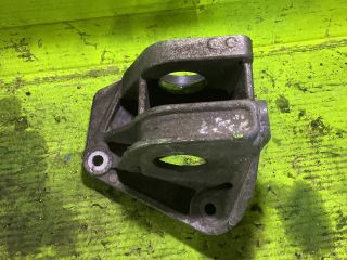 bontott RENAULT LAGUNA II Motor Tartó Bak (Pozíciófüggetlen)