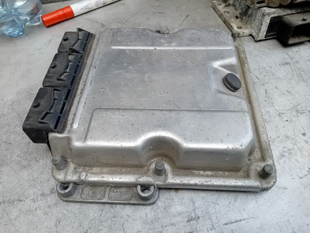 bontott RENAULT LAGUNA II Motorvezérlő