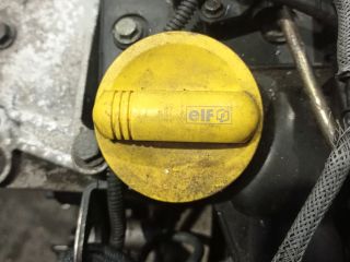 bontott RENAULT LAGUNA II Olajbeöntő Sapka