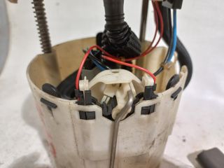 bontott RENAULT LAGUNA II Üzemanyag Szivattyú