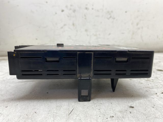 bontott RENAULT LAGUNA II Biztosítéktábla Motortér