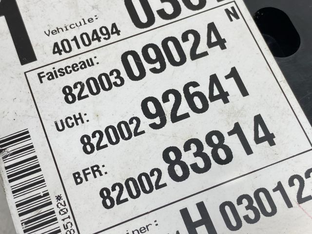 bontott RENAULT LAGUNA II Biztosítéktábla Motortér