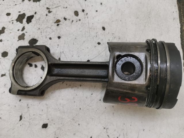 bontott RENAULT LAGUNA II Dugattyú és Hajtókar