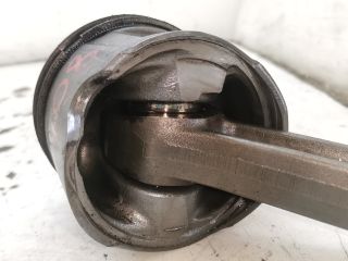 bontott RENAULT LAGUNA II Dugattyú és Hajtókar