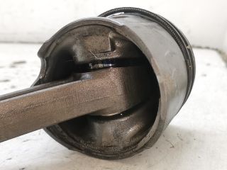 bontott RENAULT LAGUNA II Dugattyú és Hajtókar