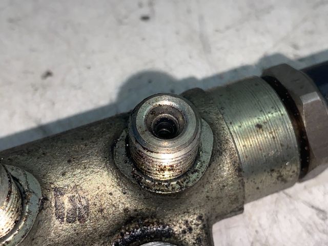 bontott RENAULT LAGUNA II Közösnyomócső