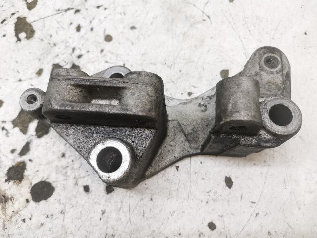 bontott RENAULT LAGUNA II Motor Tartó Bak (Fém)