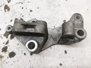 bontott RENAULT LAGUNA II Motor Tartó Bak (Fém)