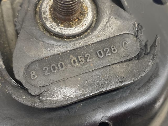 bontott RENAULT LAGUNA II Motor Tartó Bak (Fém)