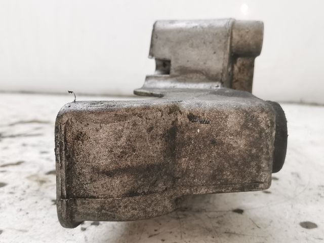 bontott RENAULT LAGUNA II Motor Tartó Bak (Pozíciófüggetlen)
