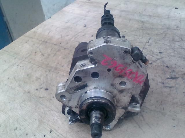 bontott RENAULT LAGUNA II Nagynyomású Szivattyú