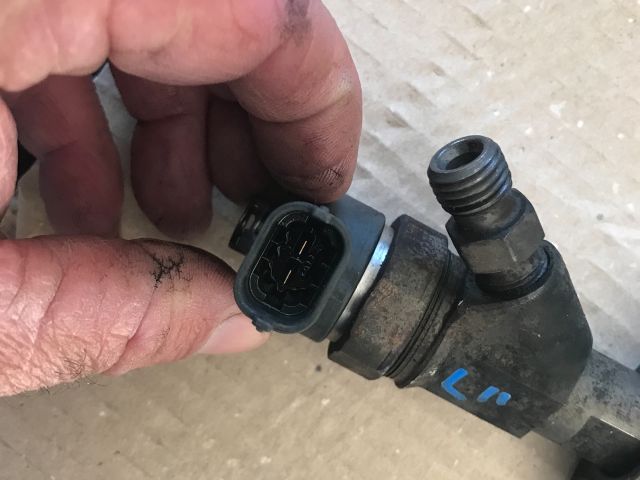 bontott RENAULT LAGUNA II Porlasztó (1 db)