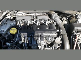 bontott RENAULT LAGUNA II Motor (Fűzött blokk hengerfejjel)