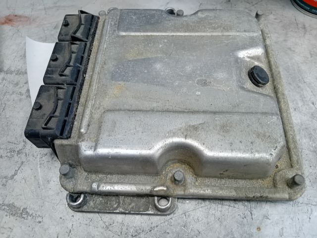 bontott RENAULT LAGUNA II Motorvezérlő