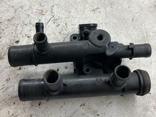 bontott RENAULT LAGUNA II Termosztátház