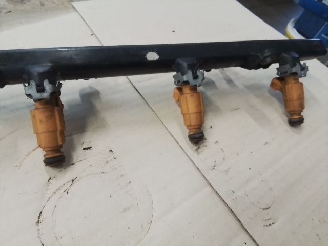 bontott RENAULT LAGUNA II Porlasztó Sor / Híd