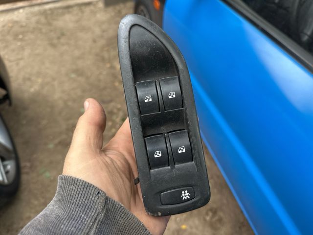 bontott RENAULT LAGUNA II Ablakemelő és Tükör Kapcsoló