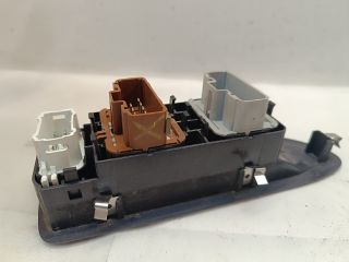 bontott RENAULT LAGUNA II Ablakemelő Kapcsoló Négyes / Kettes