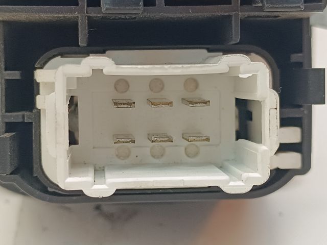 bontott RENAULT LAGUNA II Ablakemelő Kapcsoló Négyes / Kettes