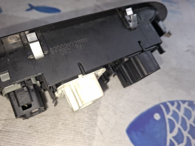 bontott RENAULT LAGUNA II Ablakemelő Kapcsoló Négyes / Kettes