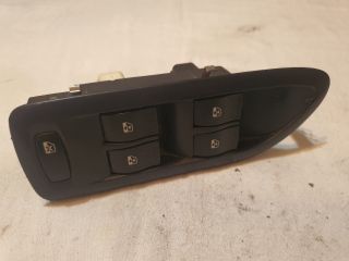 bontott RENAULT LAGUNA II Ablakemelő Kapcsoló Négyes / Kettes