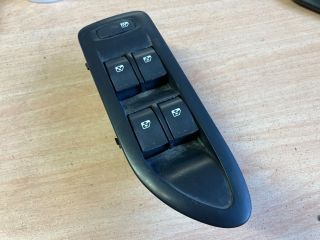 bontott RENAULT LAGUNA II Ablakemelő Kapcsoló Négyes / Kettes