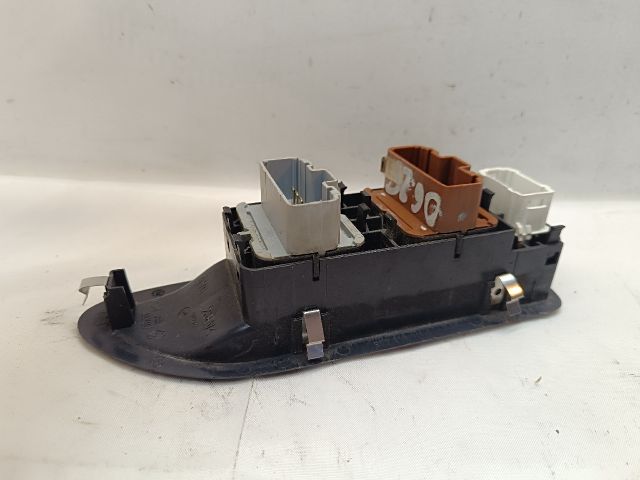 bontott RENAULT LAGUNA II Ablakemelő Kapcsoló Négyes / Kettes