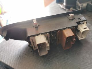 bontott RENAULT LAGUNA II Ablakemelő Kapcsoló Négyes / Kettes