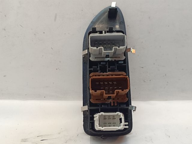 bontott RENAULT LAGUNA II Ablakemelő Kapcsoló Négyes / Kettes