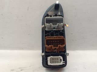 bontott RENAULT LAGUNA II Ablakemelő Kapcsoló Négyes / Kettes