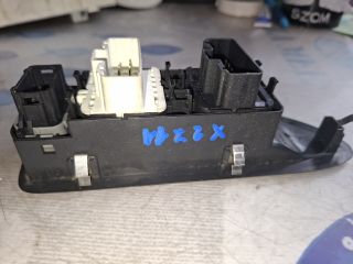 bontott RENAULT LAGUNA II Ablakemelő Kapcsoló Négyes / Kettes