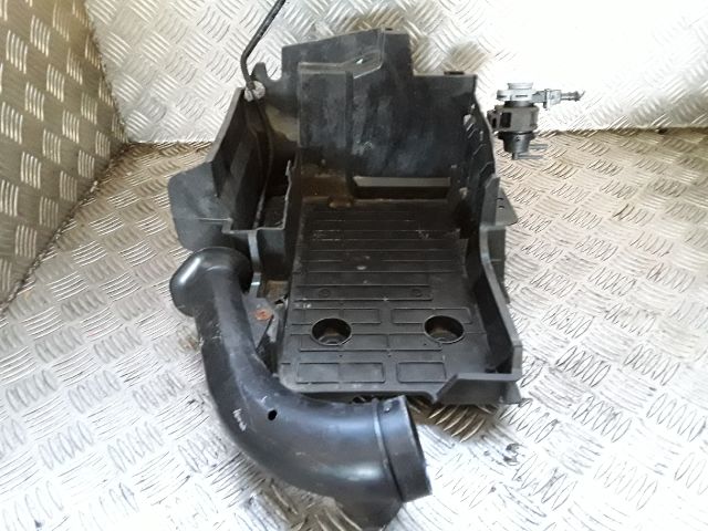 bontott RENAULT LAGUNA II Akkumulátor Tartó