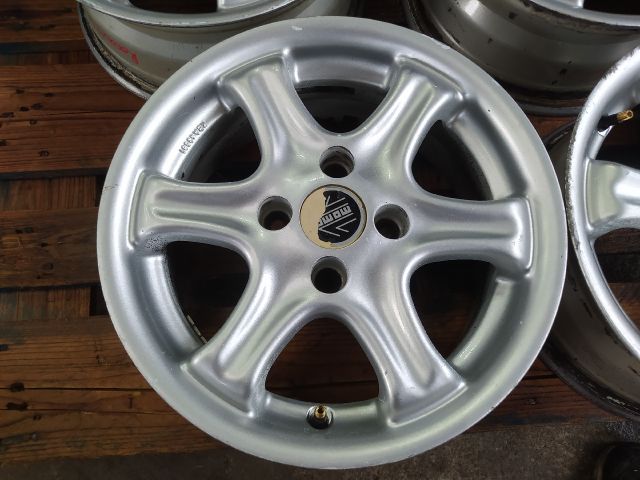 bontott RENAULT LAGUNA II Alufelni Szett