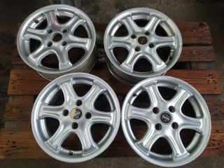 bontott RENAULT LAGUNA II Alufelni Szett