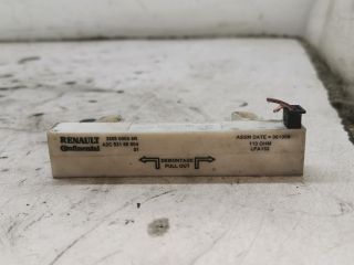 bontott RENAULT LAGUNA II Antenna Erősítő