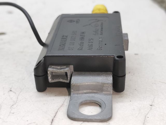 bontott RENAULT LAGUNA II Antenna Erősítő