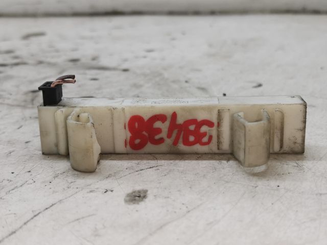 bontott RENAULT LAGUNA II Antenna Erősítő