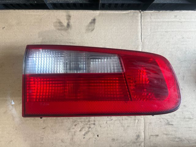 bontott RENAULT LAGUNA II Bal Belső Hátsó Lámpa