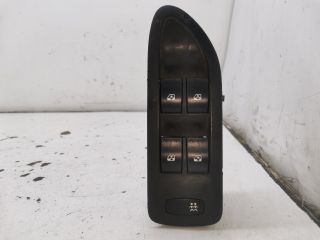 bontott RENAULT LAGUNA II Bal első Ablakemelő Kapcsoló