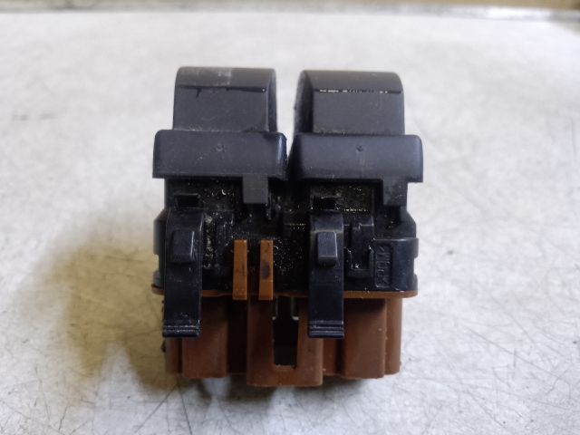 bontott RENAULT LAGUNA II Bal első Ablakemelő Kapcsoló